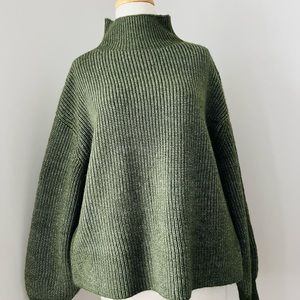 Ann Taylor Green Wool Blend High Neck Oversized Lo g Sleeve Sweater M NWOT
